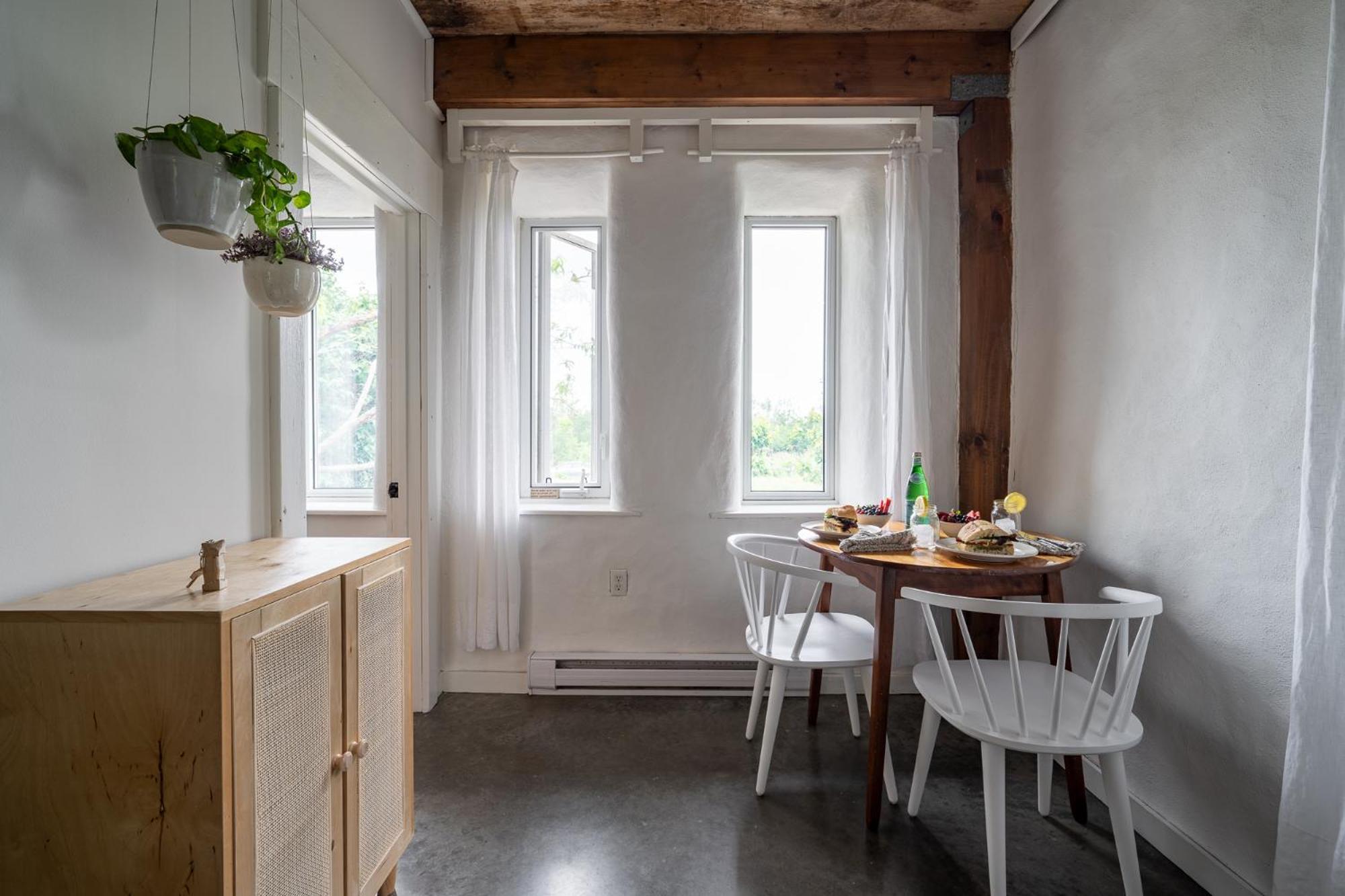 Owl'S Nest Suites Carrying Place Eksteriør bilde
