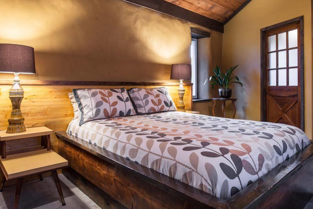 Owl'S Nest Suites Carrying Place Eksteriør bilde