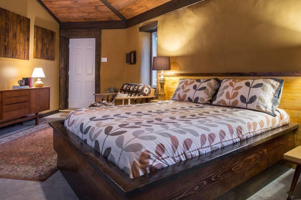 Owl'S Nest Suites Carrying Place Eksteriør bilde